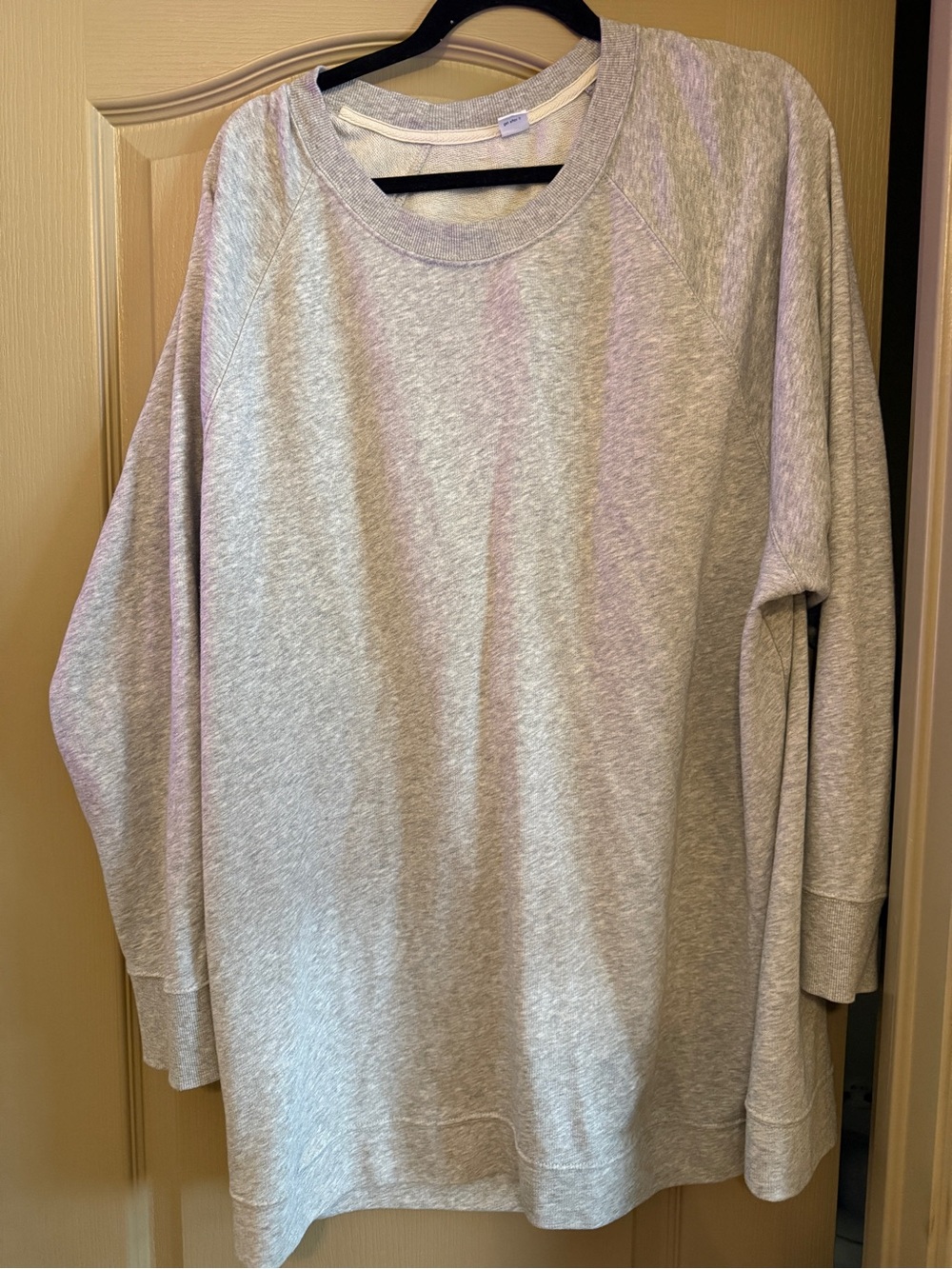 Old Navy Light Gray Crewneck Sweatshirt